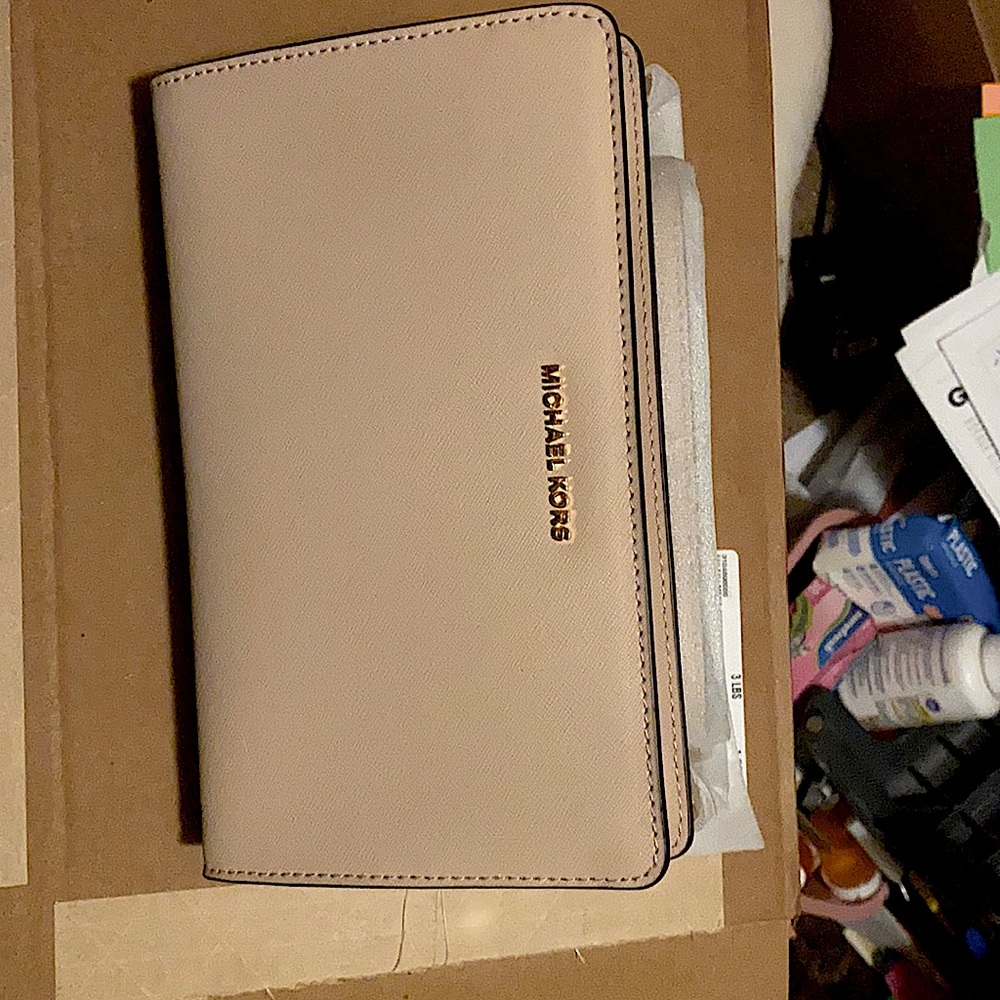 Michael kors purse